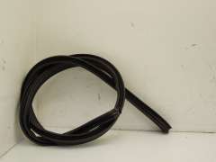 Audi A3 8P Rear Under Bonnet Rubber Seal 8P0823723A (Item #62286) 
