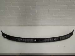 Audi A8 D2 Lower Windscreen Scuttle Cover Trim 4D2805097 (Item #450081)