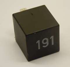 Audi A8 D2 Hazard Indicator Relay 191 1H0953227 (Item #425816) 