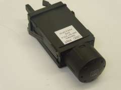 Audi TT 8N Heated Rear Screen Button Switch 8N0941503A (Item #387377) 