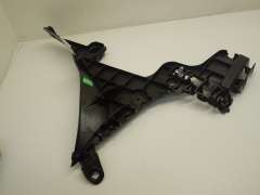Audi A3 8P Cabriolet OS Right Rear Bumper Bracket Guide New Genuine 8P7807378A (Item #91909) 