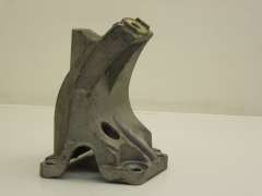 Audi A8 D3 3.0 V6 Petrol OS Right Engine Mount Bracket 4E0199308AP (Item #92789)