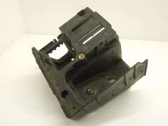 Audi A3 8P Main Relay Fuse Box Support Bracket 1K0907361B (Item #423721) 