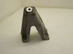 Audi A8 D3 3.0 TDi V6 Diesel NS Left Engine Mount Bracket 4E0199307BH (Item #105719) 