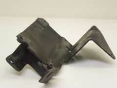 Audi A8 D3 3.0 TDi Gearbox Oil Cooler Mounting Bracket 4E0317827K (Item #121615) 