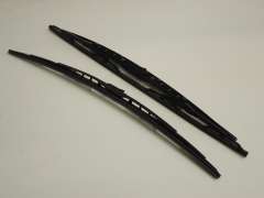 Audi A8 D2 Pair Windscreen Wiper Blades New Genuine 4B0955425 (Item #108559) 