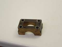 Audi TT 8N 1.8T Inlet Cam Shaft Retaining Bracket Number 2 058109102 (Item #440239)
