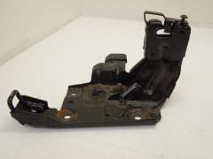 VW Touareg 7L Centre Rear Seat Backrest Mounting Bracket  7L0886185B (Item #236505) 