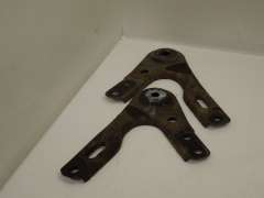 VW Phaeton D1 Front Subframe Mounting Brackets Supports 3D0399541 (Item #303850)