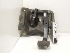 Audi A8 D3 Brake Pedal and Mounting Bracket 4E2723031K (Item #142410) 
