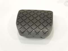 Audi A8 D2 RHD Brake Pedal Rubber Pad New Genuine 4D2723173A (Item #164140) 