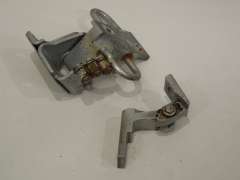 Audi A8 D3 NS Left Front Door Hinges Upper and Lower 4E0831411A (Item #327658) 