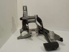 Audi A4 B6 Automatic Pedal Mounting Box with Brake Pedal 8E2723139A (Item #392664)
