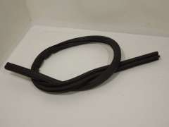Audi A3 8P FL Rear Bulk Head Under Bonnet Rubber Seal 8P0823723B (Item #158634) 
