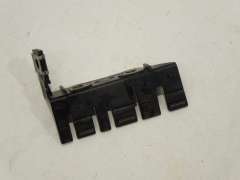 Audi A4 B6 B7 Cabriolet OS Right Front External Sill Trim Bracket 8H0853922 (Item #173190)