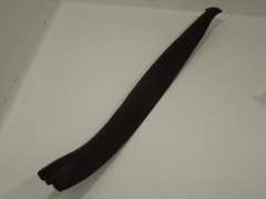 VW Golf Mk5 NS Left Front Outer Door Strip Trim 1K4837381C (Item #382689) 