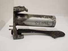 Audi A8 D2 PF OS Right Chassis Leg Extension Silver 4D0805120B (Item #18693)