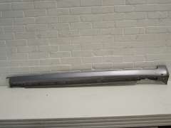 Audi A4 B6 OS Right Lower External Sill Trim Akoya Silver 8E0853860 (Item #176182) 