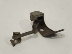 Audi A8 D3 OS Right Rear Suspension Height Level Sensor And Bracket 4E0616572D (Item #330189) 