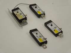 Audi A8 D2 Set of 4 AM FM Aerial Amplifiers for Rear Screen 4D0035225M (Item #358749) 