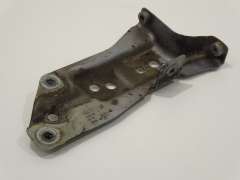 Audi A3 8P Front OS Right Wing Support Guide Bracket 8P0821136A (Item #472341)