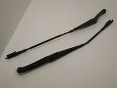 Audi TT 8J Pair of Windscreen Wiper Arms 8J2955408B (Item #473038) 