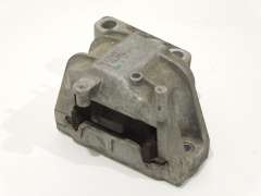 Audi TT 8J Right Engine Mount Mounting 8J0199262 (Item #417339)