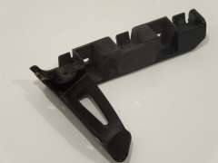 Audi TT 8J OS Right Front Bumper to Wing Guide Bracket Mount Support 8J0807184B (Item #473031) 