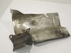 VW Phaeton D1 Heat Shield for Transmission Gearbox 3D0825662F (Item #198472) 