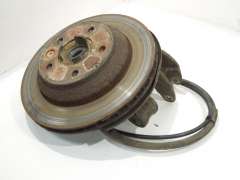 Audi Q7 4L NS Left Rear Hub 7L8505435 (Item #394752)