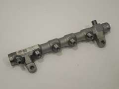Audi A1 A3 A4 B8 A5 8T 2.0TDi Diesel Fuel Rail 03L130089Q (Item #470708) 