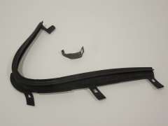 Audi A8 D2 FL OS Right Headlight Rubber Surround Trim New Genuine 4D0941192A (Item #415427) 