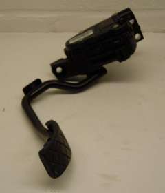 Audi A8 D3 Diesel Accelerator Pedal with Potentiometer Controller 4E2723523B (Item #23154) 