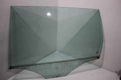 VW Passat B7 Estate Rear NS Left Door Window Glass 3AF845025 (Item #451079)