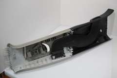 Audi Q7 4L OS Right B Pillar Trim Soul Black Light Grey 4L0867240G (Item #245585) 