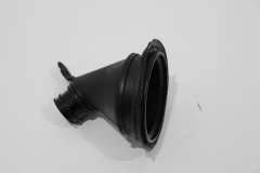 Audi A8 D3 3.0 TDi Oil Filler Funnel for Cap 059103482C (Item #255374) 