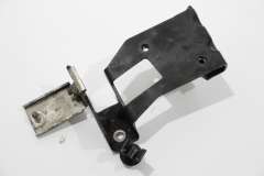 Audi A8 D3 4.0 TDi Fuel Rail Mounting Bracket 057130179G (Item #262403) 