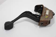VW Polo 9N Clutch Pedal with Master Cylinder 6Q2721059AB (Item #374404) 