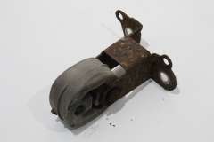 Audi A4 B8 A5 8T Exhaust Mounting Bracket with Rubber 8K0253144E (Item #467078) 