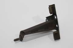 Audi A3 8L Exhaust Manifold Centre Bracket  06A253093 (Item #272685) 