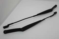 VW Passat B7 Pair Windscreen Wiper Arms 3AC955410 (Item #433034) 