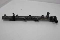 Audi A8 D3 V8 4.2TDi OS Right Diesel Fuel Rail With PRV 057130764F 057130090L (Item #379098) 
