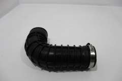 Audi A8 D3 4.2 TDI OS Right Air Intake Manifold Rubber Pipe 057129609F (Item #292413) 