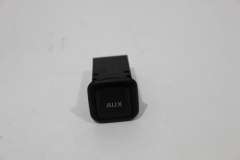 Audi A3 8P Auxiliary Input 3.5mm Jack Plug  8J0035475 (Item #460774) 