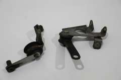 Audi A8 D2 4.2 V8 PF Early Exhaust Cat Mounting Brackets Pair 443253149 (Item #302497) 