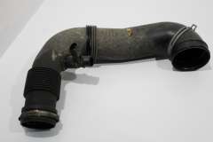 Audi Q7 4L 4.2TDi V8 OS Right Upper Air Intake Pipe Hose 7L8129572A (Item #378510) 