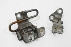 VW Golf Mk5 Front NS Left Pair Door Hinges Upper and Lower 1K0831401 (Item #460032) 