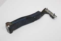 Audi A5 8T Front OS Right Lower Wing Bracket 8T0821136A (Item #448255) 