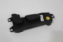 Audi Q7 4L OS Right Black Electric Seat Switch Panel 7L0959748 (Item #365441)