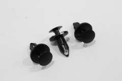 Audi A3 8P Wheel Arch Liner Fixing Spreader Rivets New x3 8E0825267 (Item #435043) 